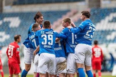 沙尔克04青年队主场胜利,青训成果显着的简单介绍 沙尔克04青年队主场胜利,青训成果显着的简单介绍