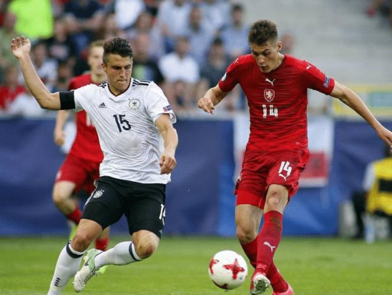 爱游戏APP-关于意大利连胜土耳其，晋级欧预赛次轮的信息