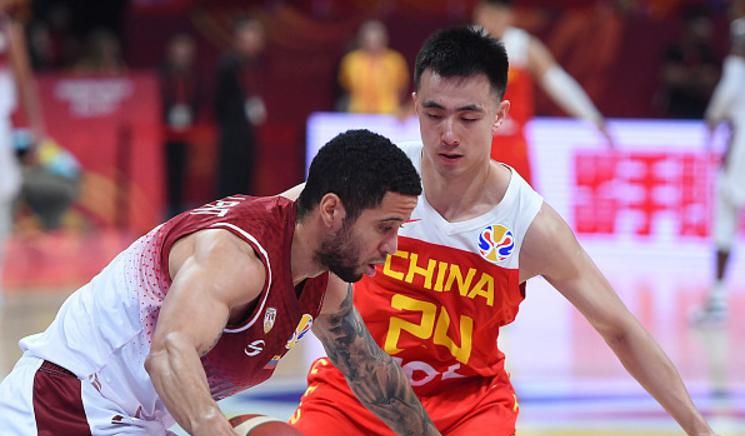 国王翻盘四川队，赵继伟带队取胜的简单介绍