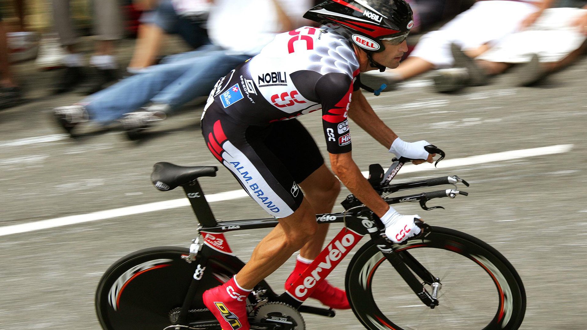 冰火两重天，黄喜灿压力下的自我救赎与瑞士军团对韩国的战术碾压