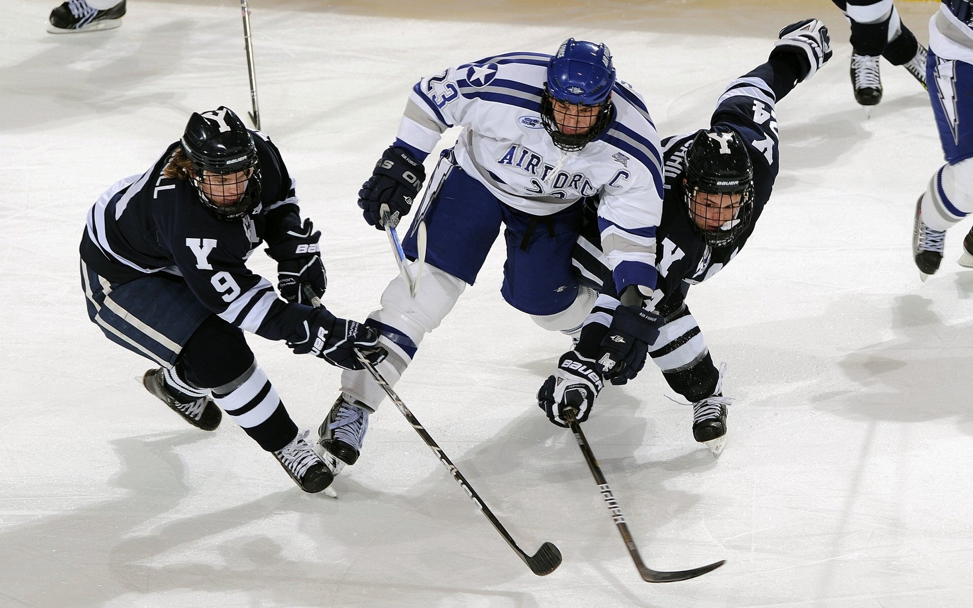 班凯罗统治级表现难救主，广东队末节险胜活塞显韧性