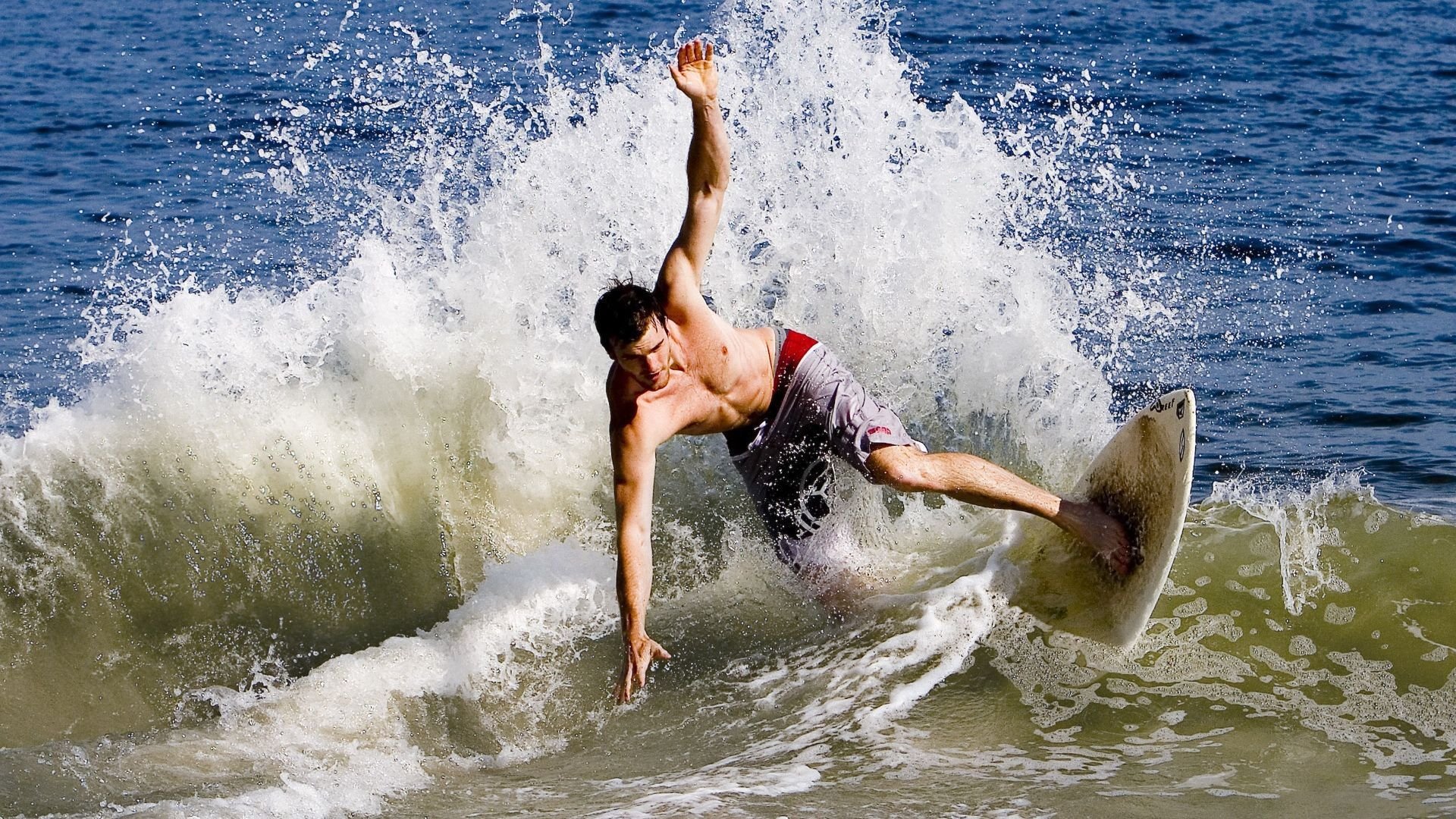 橙衣风暴再起，荷兰淘汰赛过关冰岛，剑指欧冠半决赛焦点战